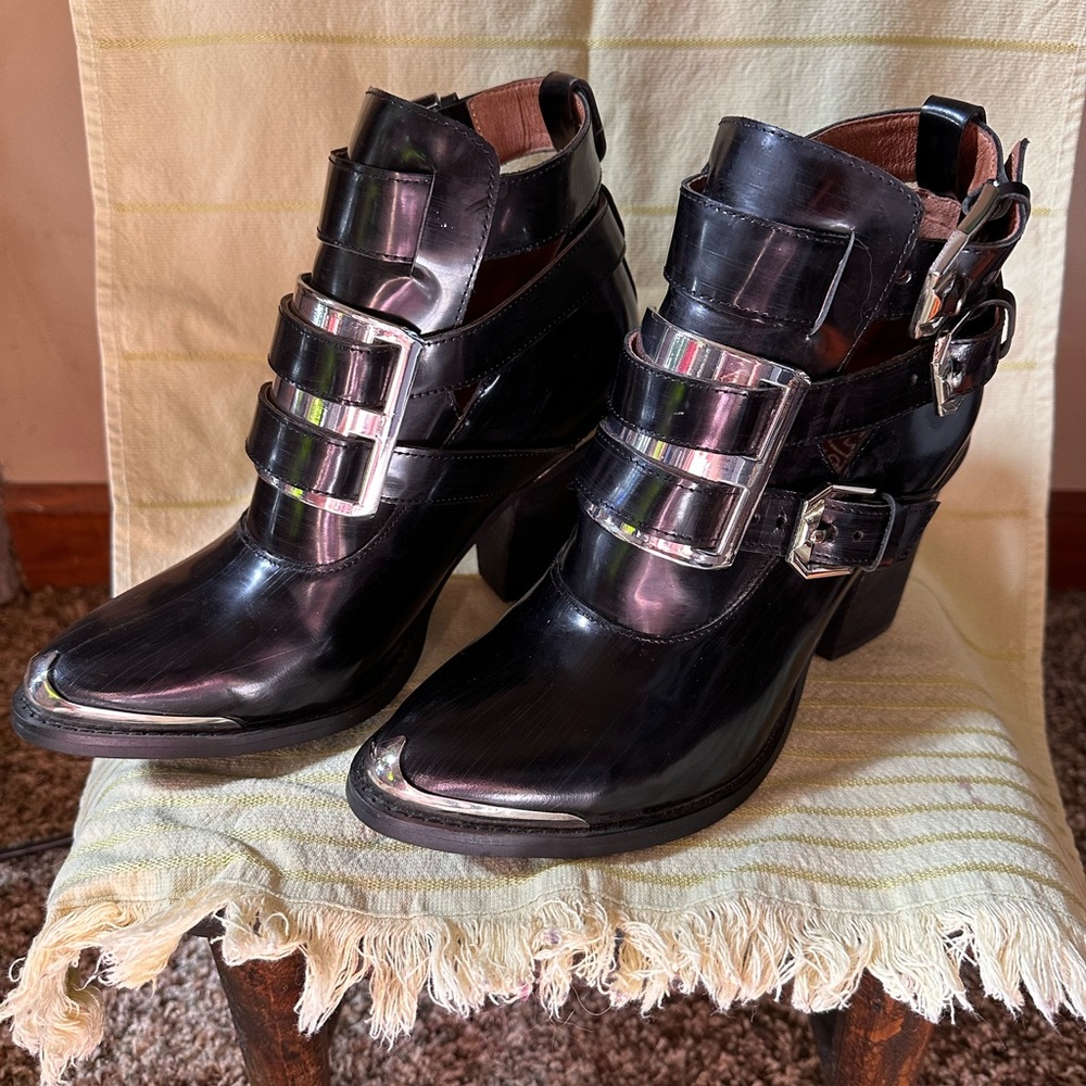 Jeffrey Campbell Hyatt Boots size 8.5 never worn
